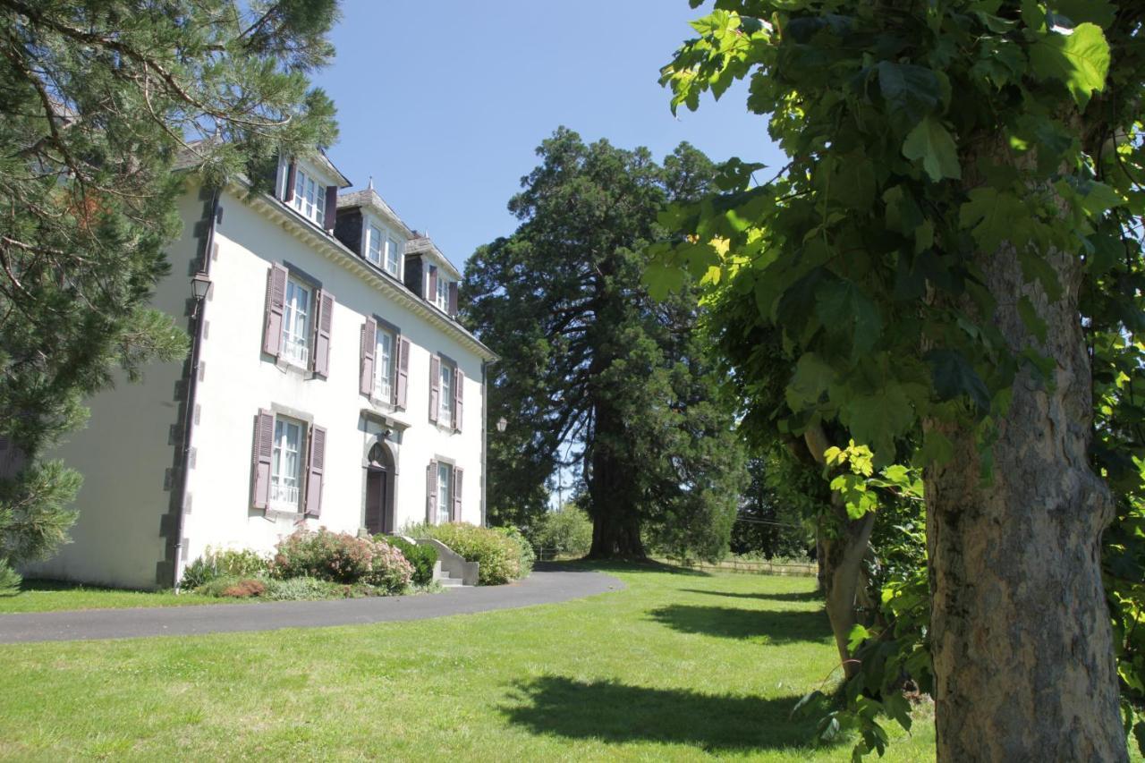 Hostellerie La Bruyere Chalvignac Exteriör bild