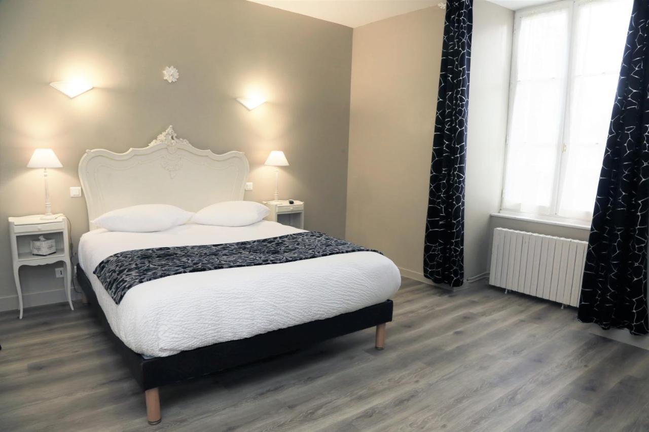 Hostellerie La Bruyere Chalvignac Exteriör bild