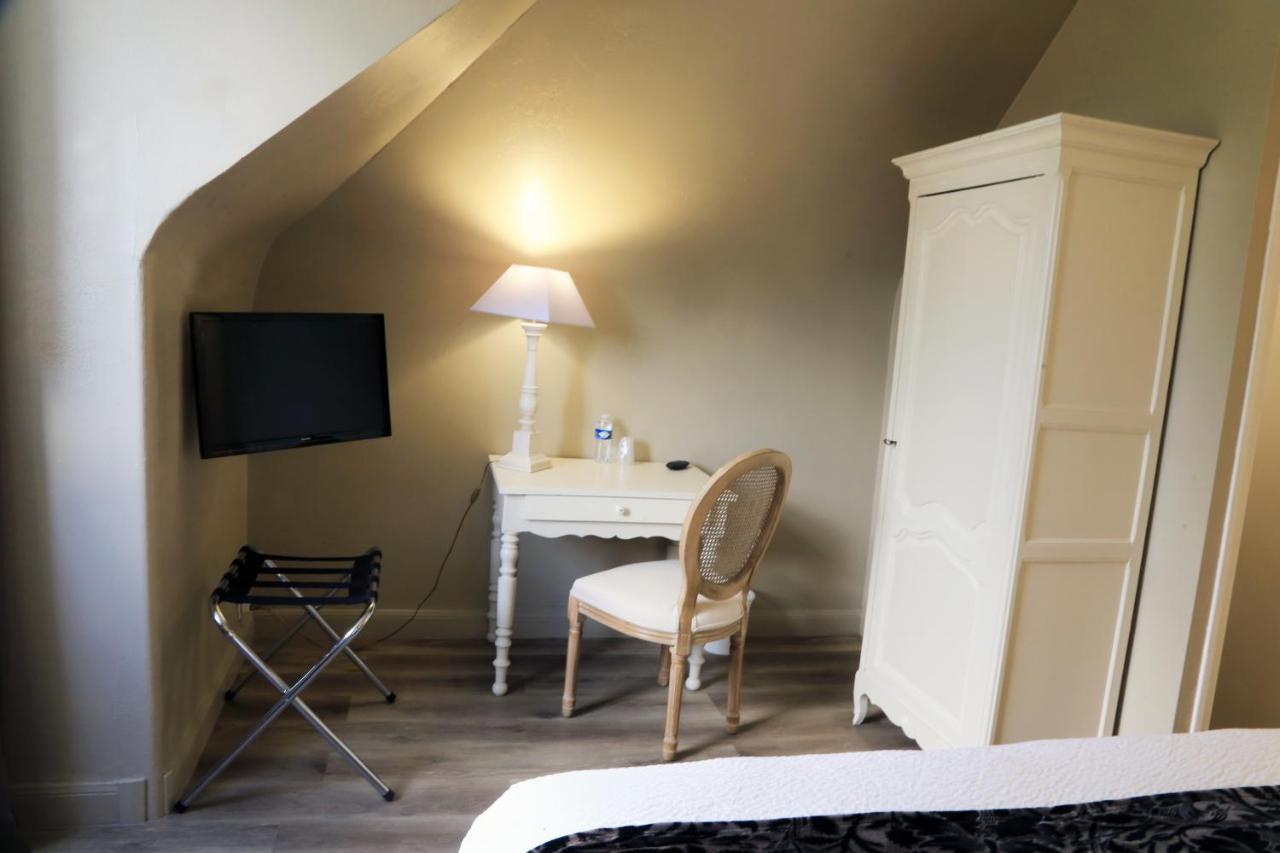 Hostellerie La Bruyere Chalvignac Exteriör bild